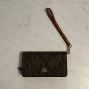 New Michael Kors wristlet
